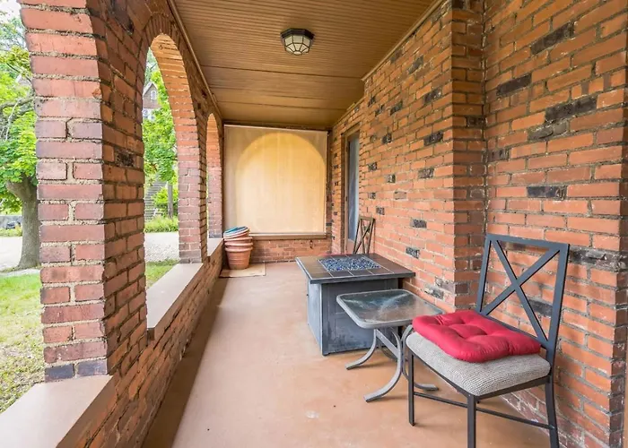 Where Classic Charm Meets Modern Serenity Pittsburgh