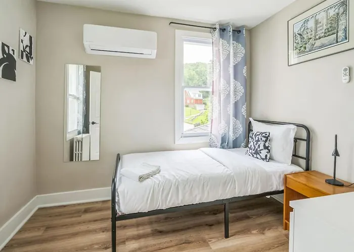 Where Classic Charm Meets Modern Serenity Holiday home
